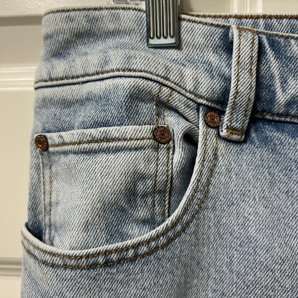 Talbots Everyday Relaxed Jeans in Fiji Wash, Women's Size 8P - Picture 5 of 10